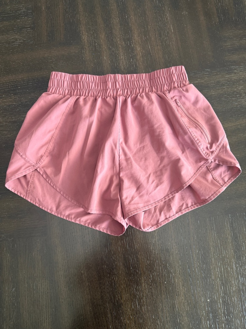 Women’s Pink Elastic-Waist Performance Shorts